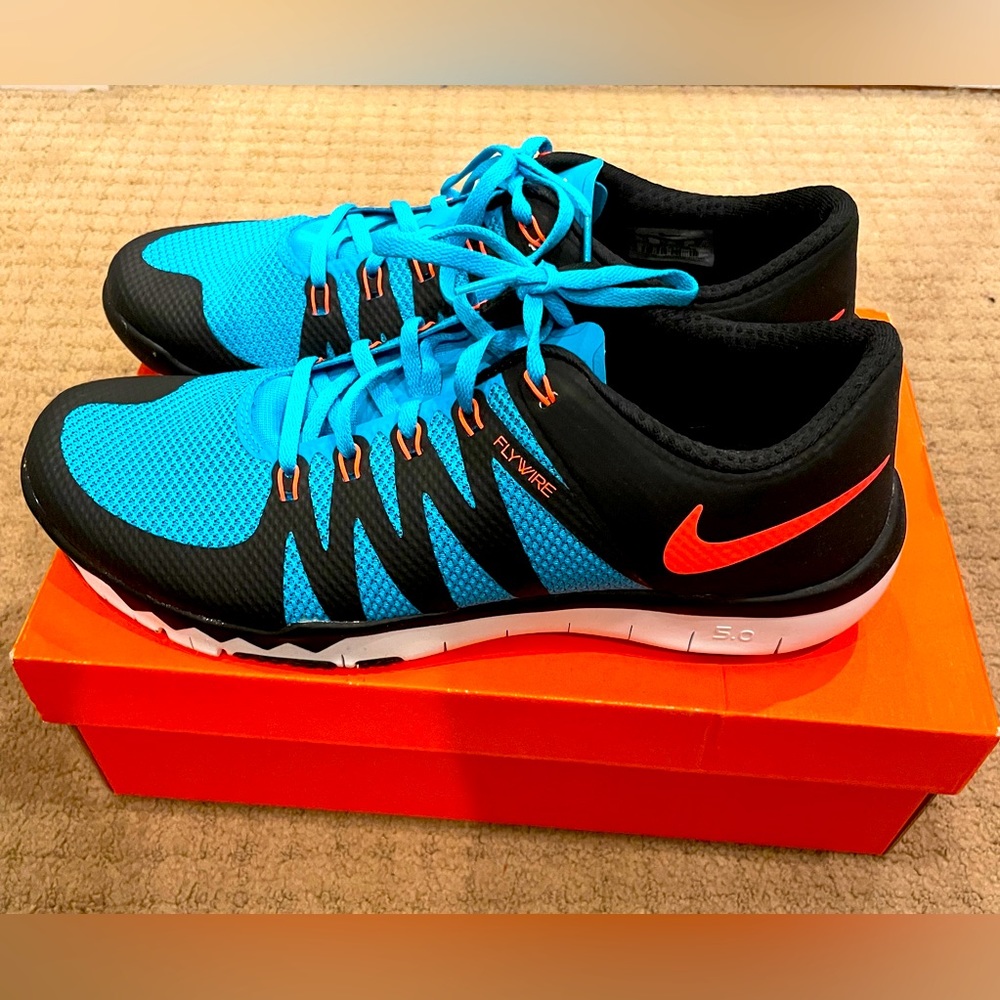 NIKE FREE TRAINER 5.0 V6 FLYWIRE